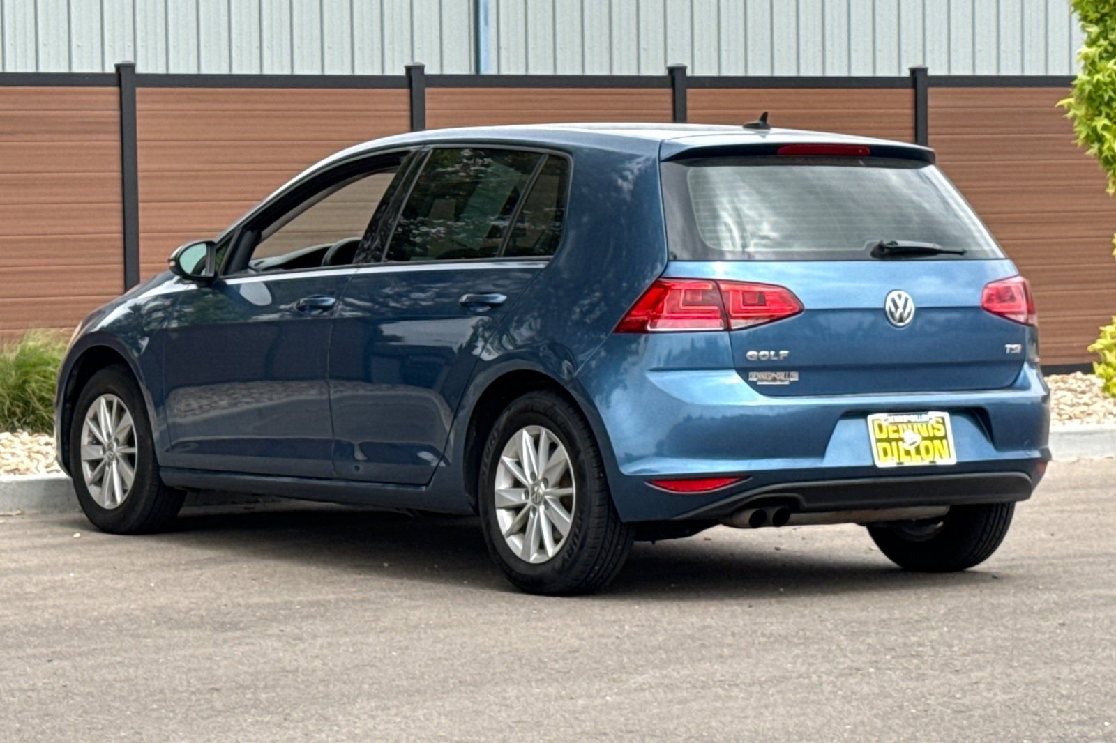 Used 2015 Volkswagen Golf S FWD image 6