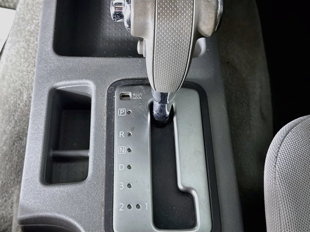 Used 2012 Nissan Frontier SV w/ SV Premium Utility Pkg RWD image 18