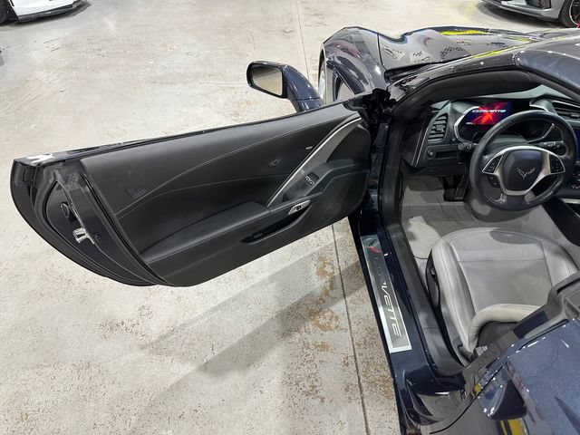 Used 2015 Chevrolet Corvette Stingray Coupe RWD image 13
