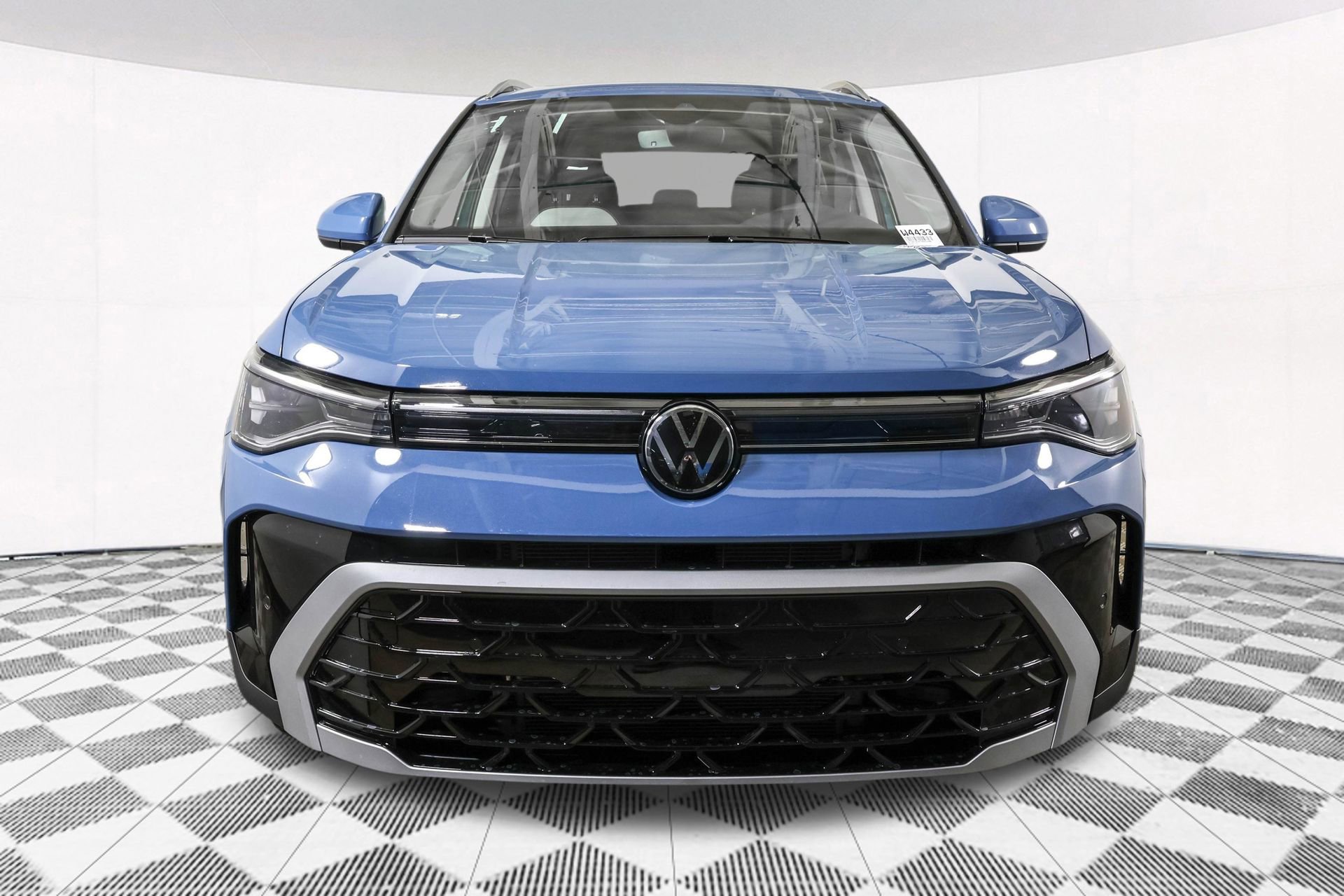 New 2026 Volkswagen Taos SEL AWD/4WD image 8