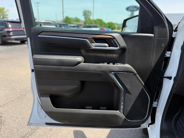 Used 2022 Chevrolet Silverado 1500 RST AWD/4WD image 11