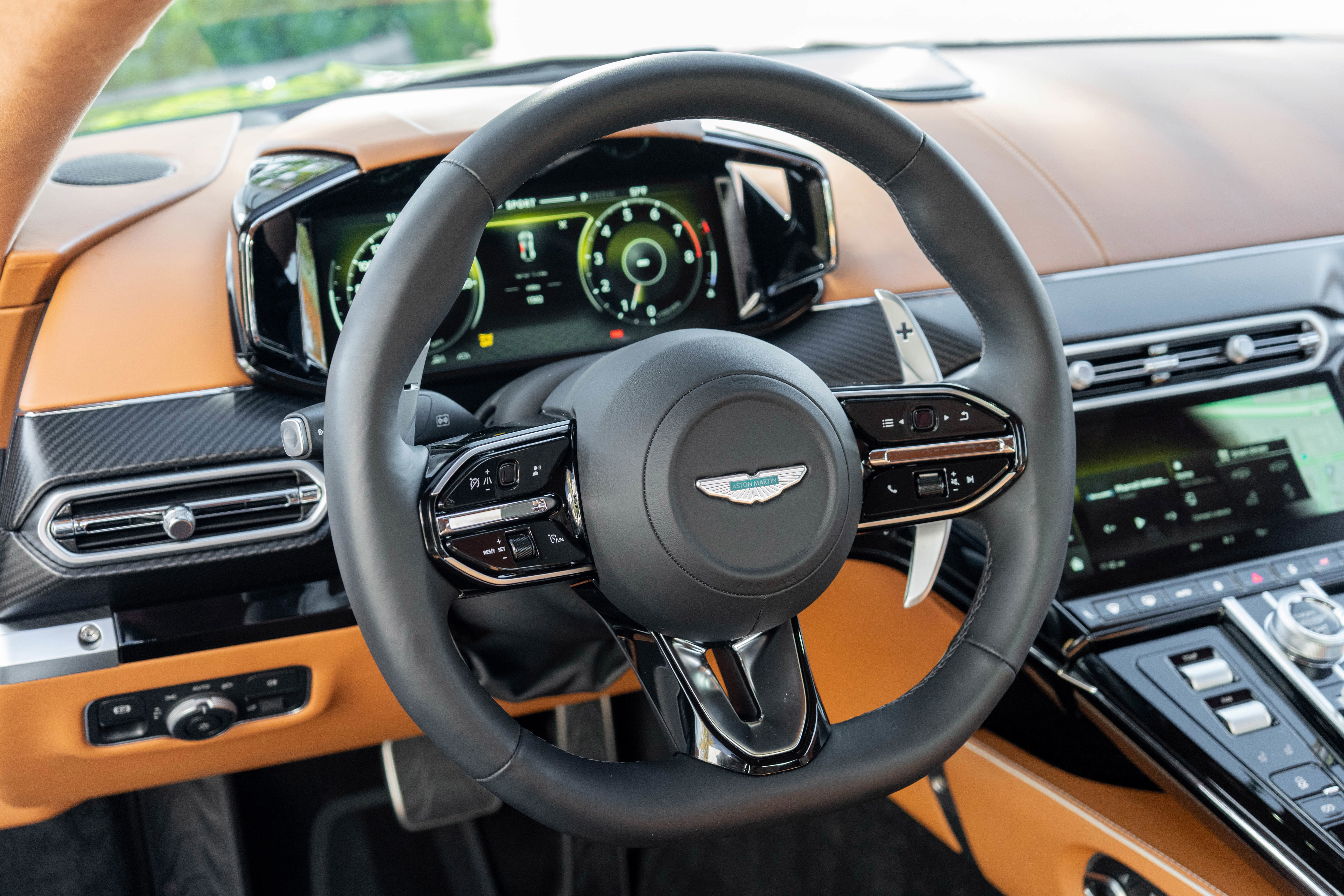 Used 2025 Aston Martin V8 Vantage Coupe image 10