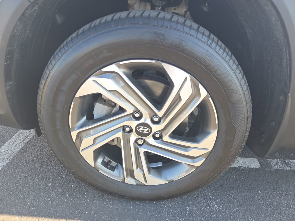 Used 2023 Hyundai Santa Fe SEL image 14