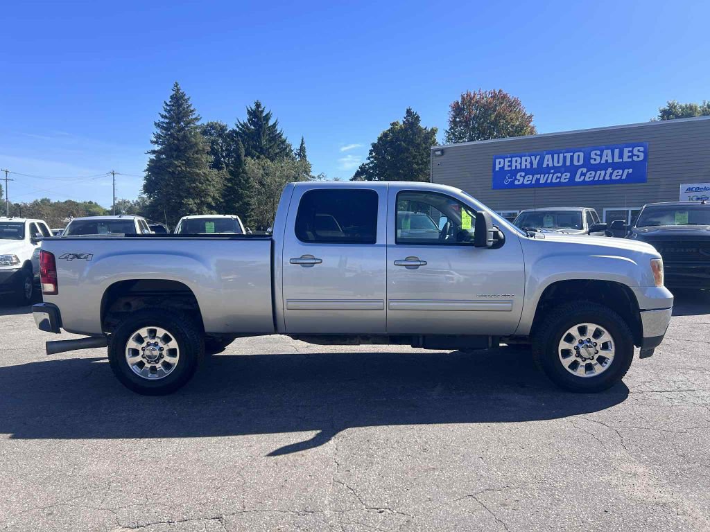 Used 2011 GMC Sierra 2500 SLT w/ SLT Convenience Package