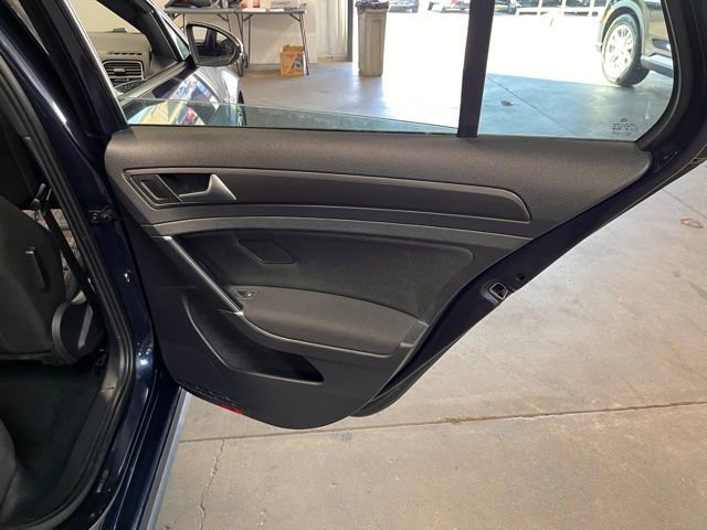 Used 2019 Volkswagen GTI SE image 15