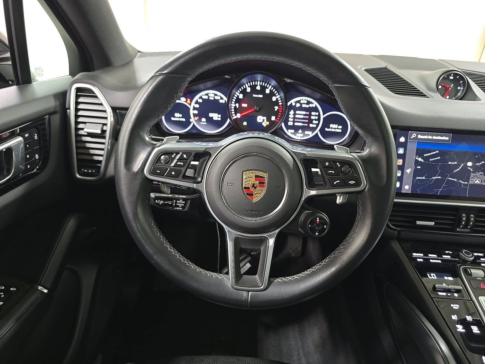 Used 2023 Porsche Cayenne Platinum Edition AWD/4WD image 10