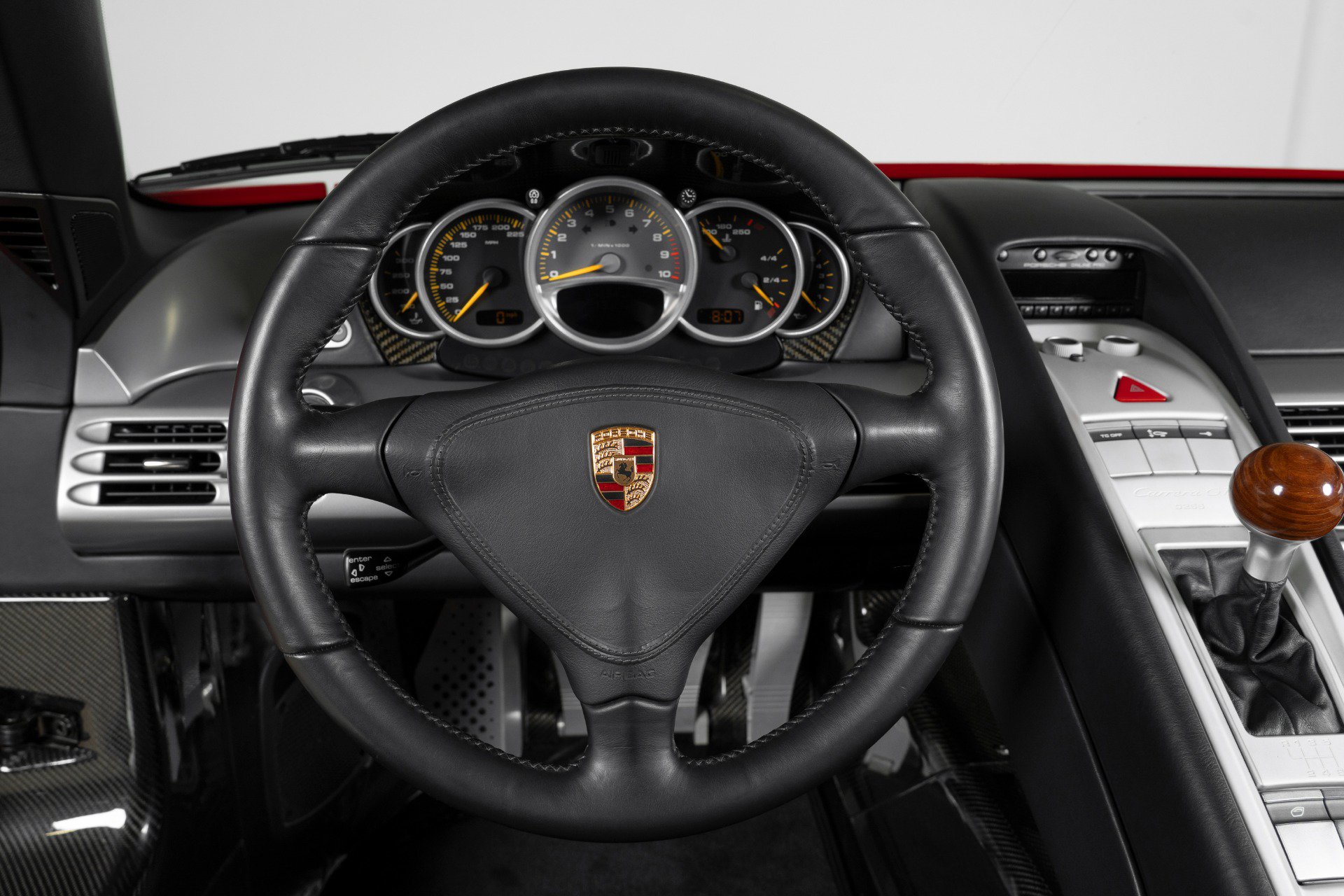 Used 2004 Porsche Carrera GT RWD image 17