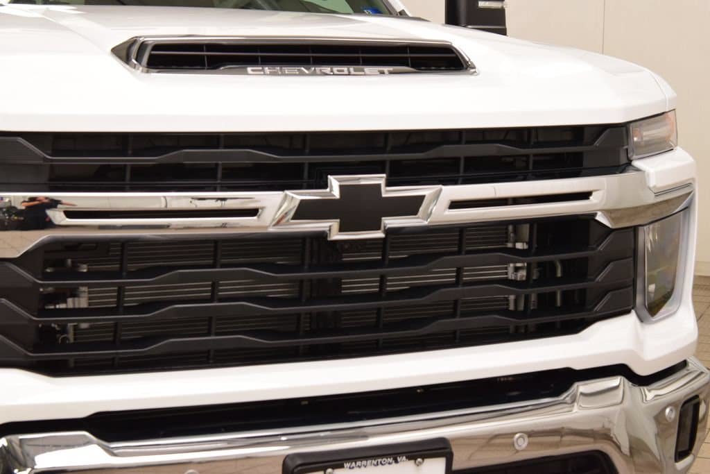 New 2026 Chevrolet Silverado 3500 LT w/ All Star Edition AWD/4WD image 11