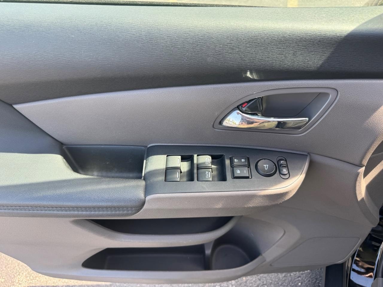 Used 2016 Honda Odyssey EX image 19