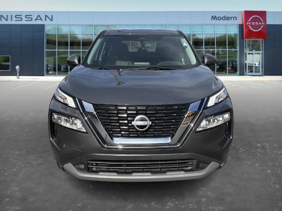 Certified 2023 Nissan Rogue SV image 2