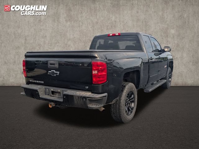 Used 2017 Chevrolet Silverado 1500 LT w/ Midnight Edition AWD/4WD image 7