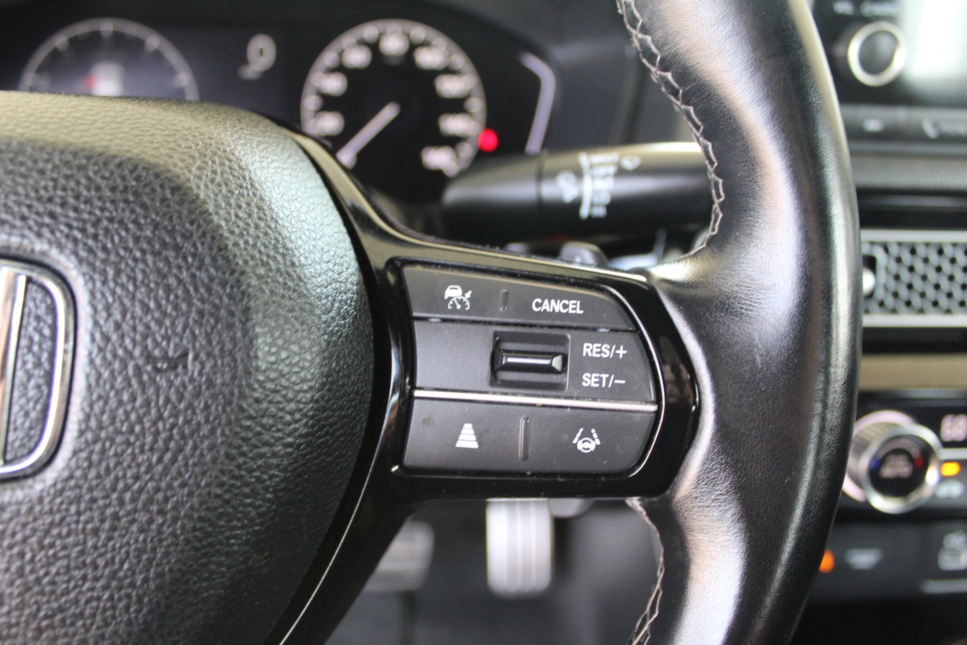 Used 2024 Honda Civic Sport image 29