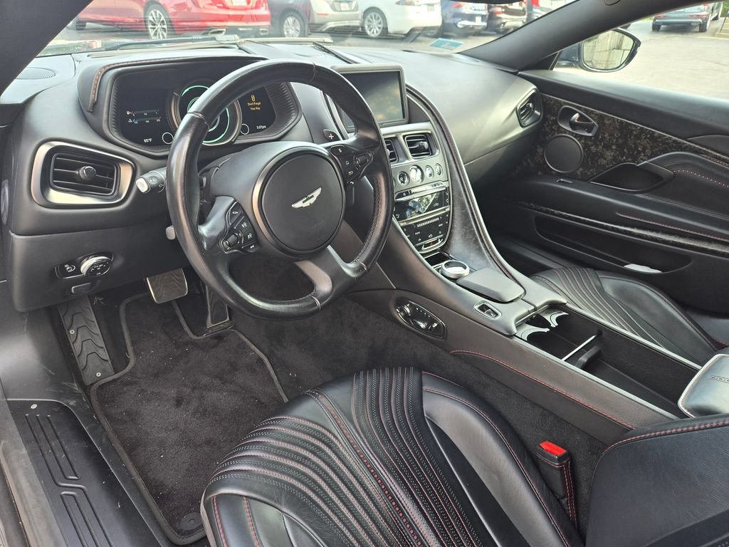 Used 2018 Aston Martin DB11 Coupe RWD image 10