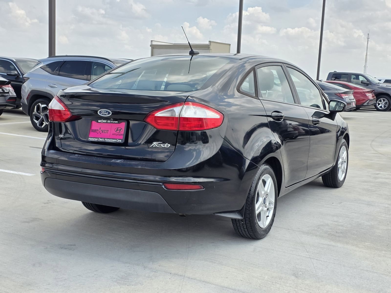 Used 2019 Ford Fiesta SE image 6