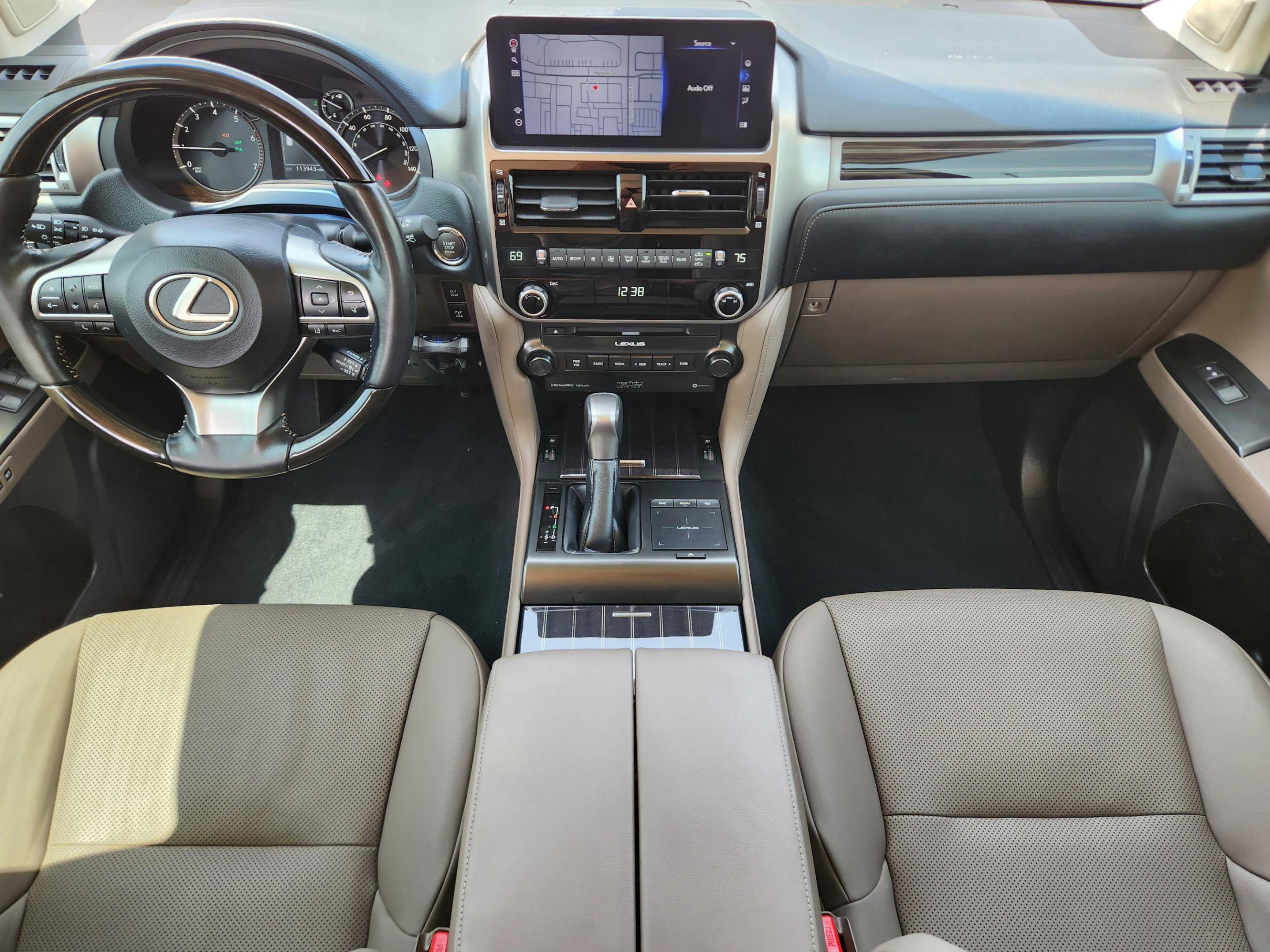 Used 2022 Lexus GX 460 Premium w/ Premium Plus Package AWD/4WD image 28