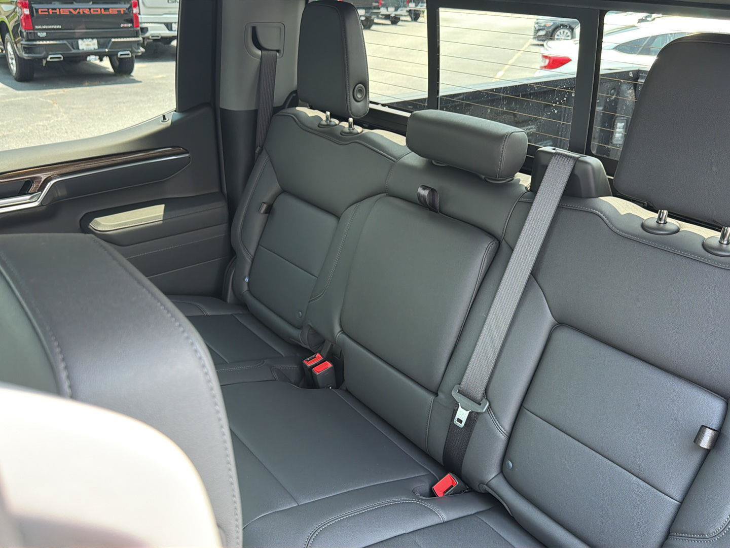 New 2026 Chevrolet Silverado 1500 LT Trail Boss w/ LT Trail Boss Premium Package AWD/4WD image 32