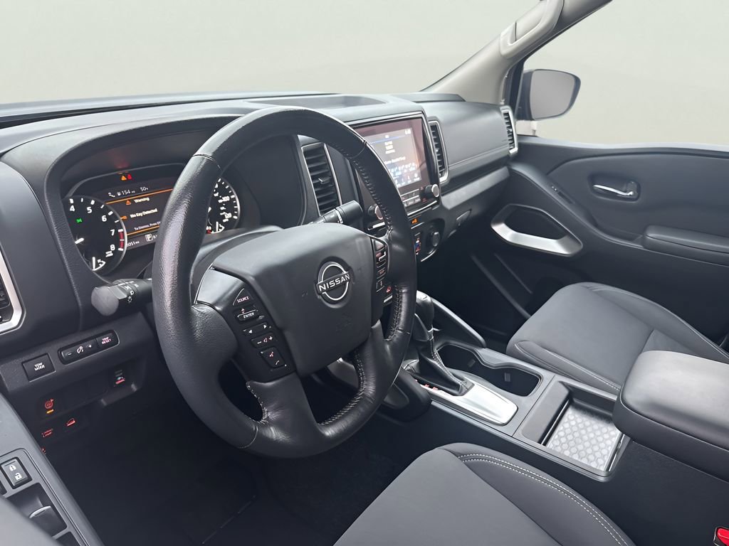 Used 2023 Nissan Frontier SV w/ SV Convenience Package image 17