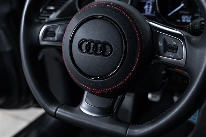 Used 2011 Audi R8 V10 AWD/4WD image 47