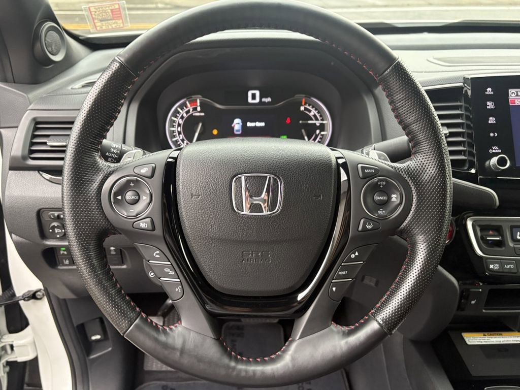 Used 2023 Honda Ridgeline Black Edition image 17