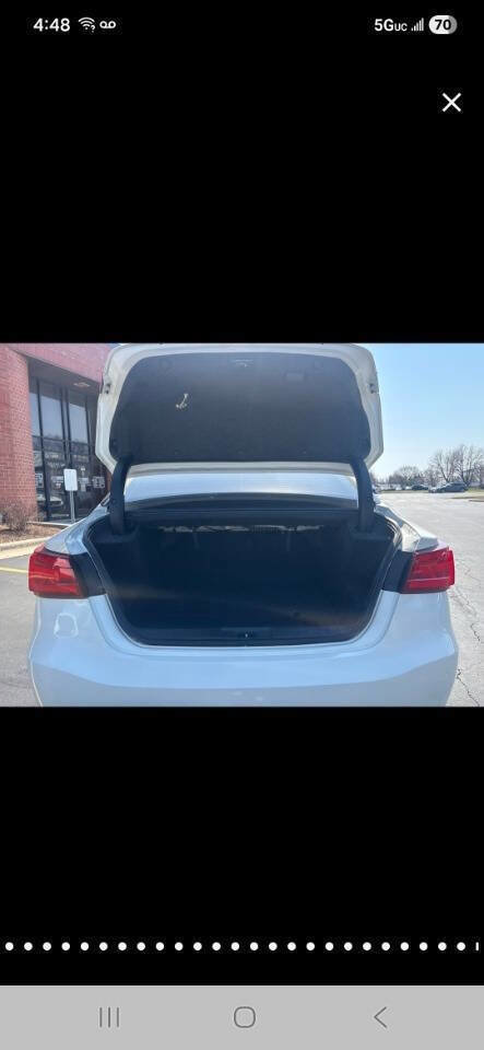 Used 2017 Nissan Maxima Platinum FWD image 17