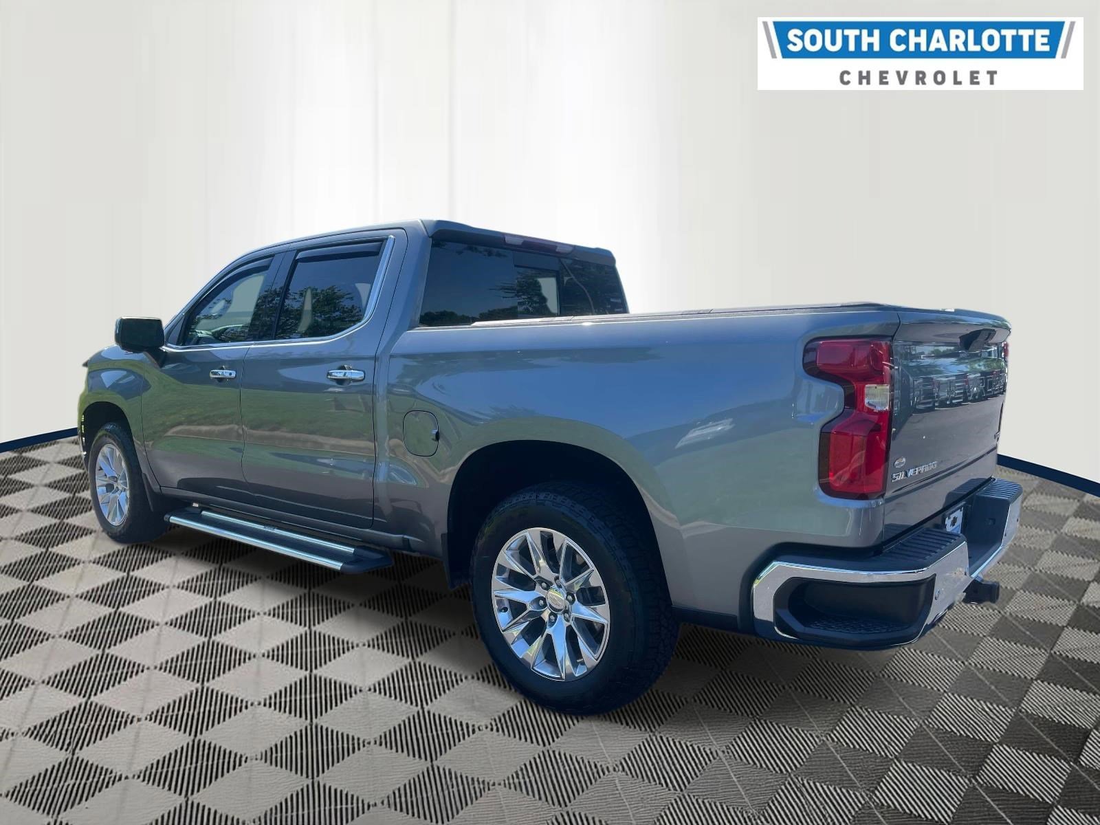Used 2020 Chevrolet Silverado 1500 LTZ AWD/4WD image 6
