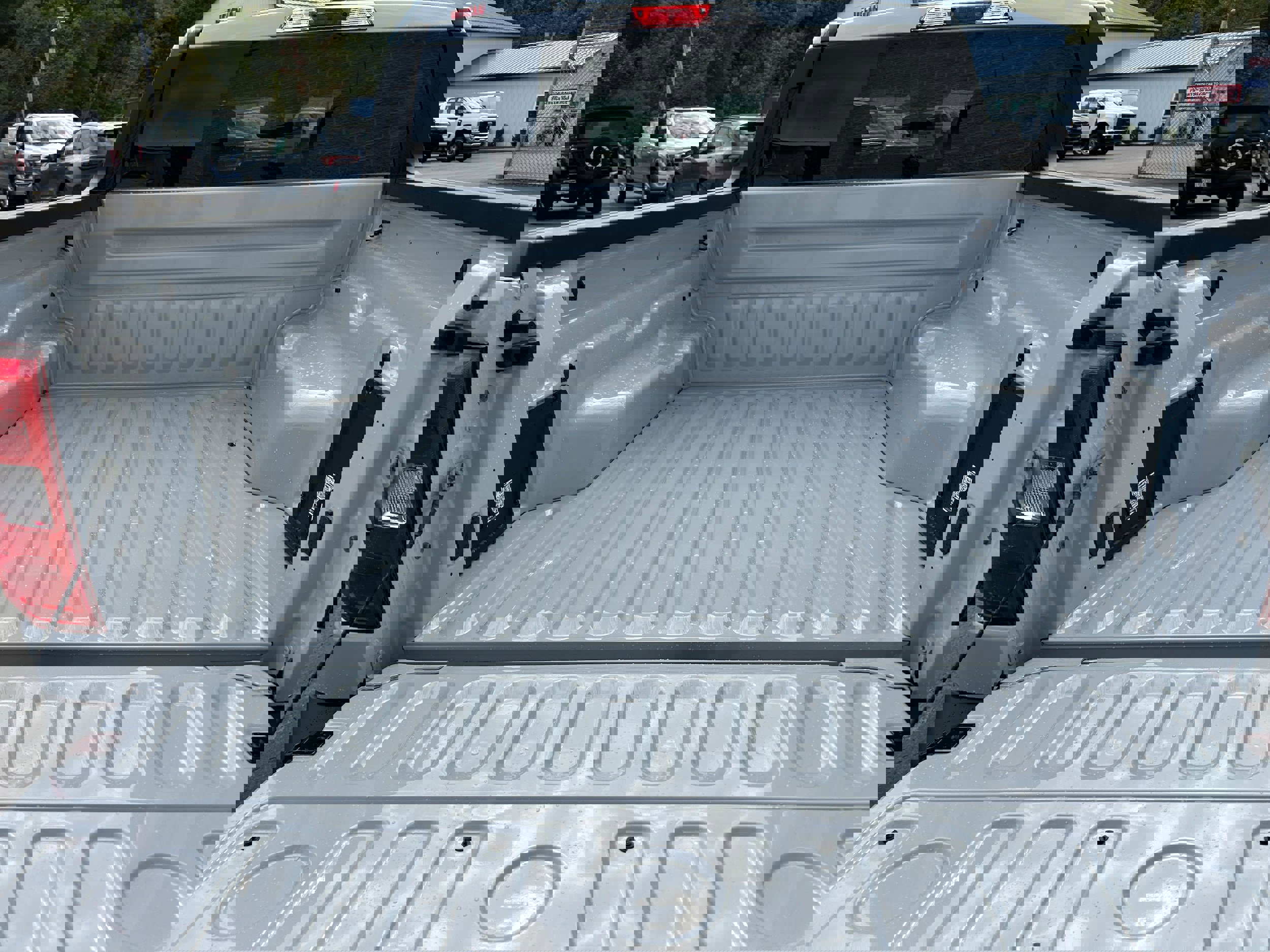 New 2025 Ford Maverick XL image 15