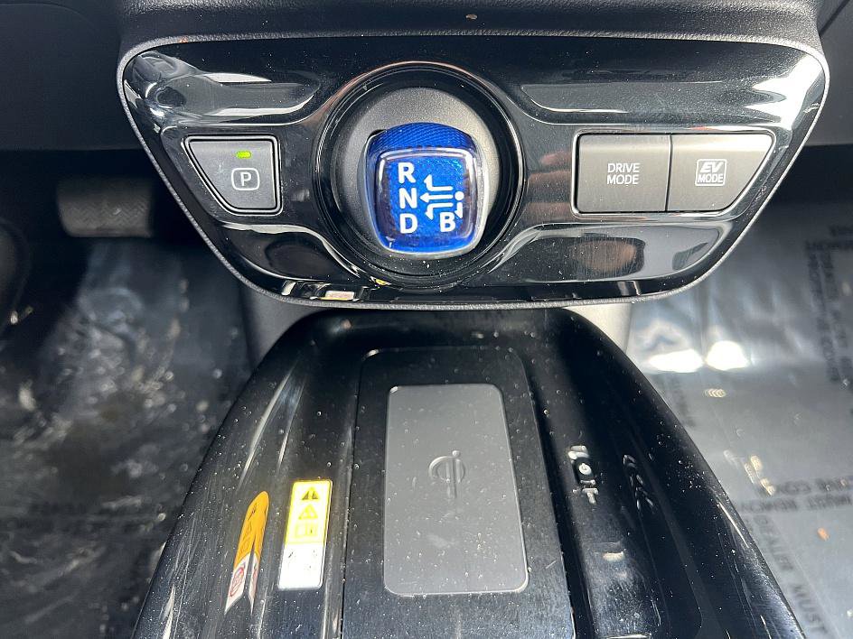 Used 2022 Toyota Prius Limited image 19