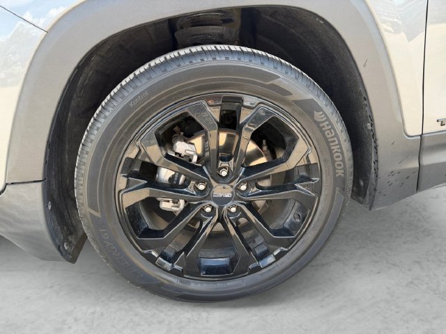 Used 2021 GMC Terrain SLT w/ Infotainment Package II FWD image 23