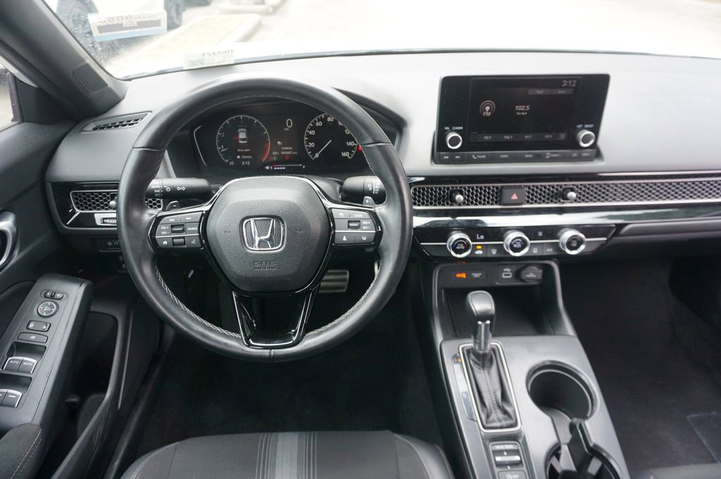 Used 2023 Honda Civic Sport image 6