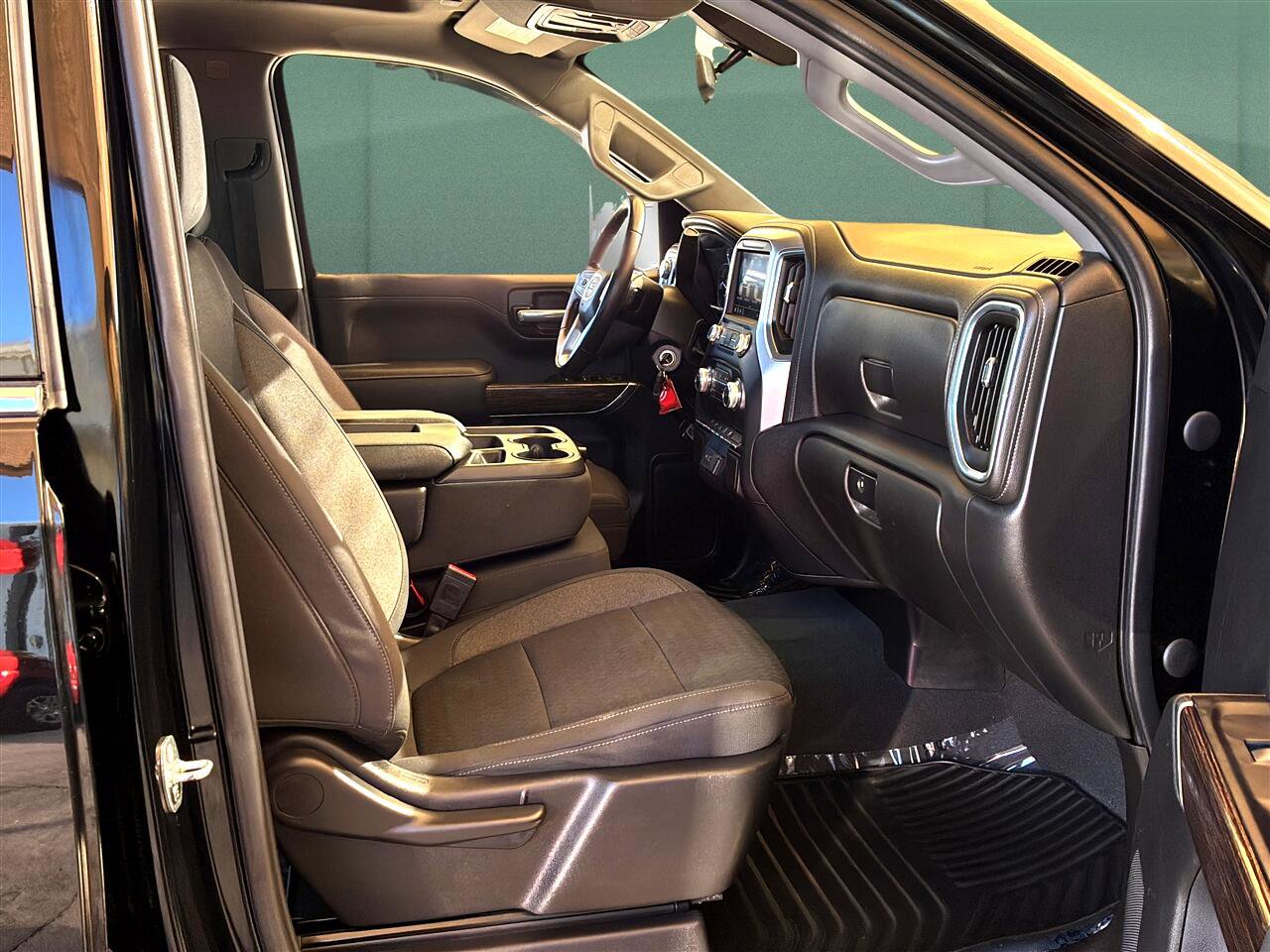 Used 2021 GMC Sierra 1500 SLE image 19