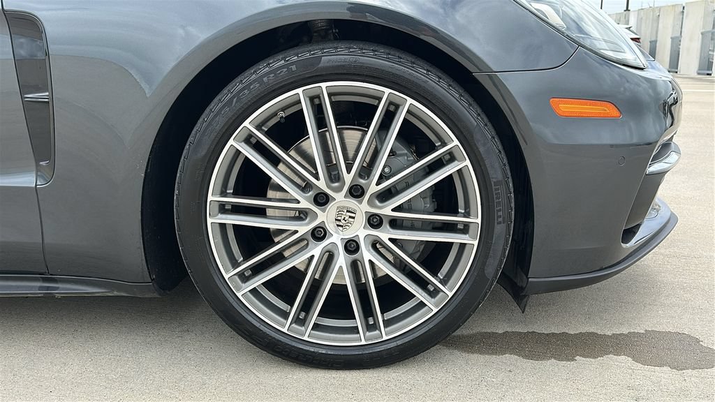 Used 2018 Porsche Panamera 4S AWD/4WD image 19