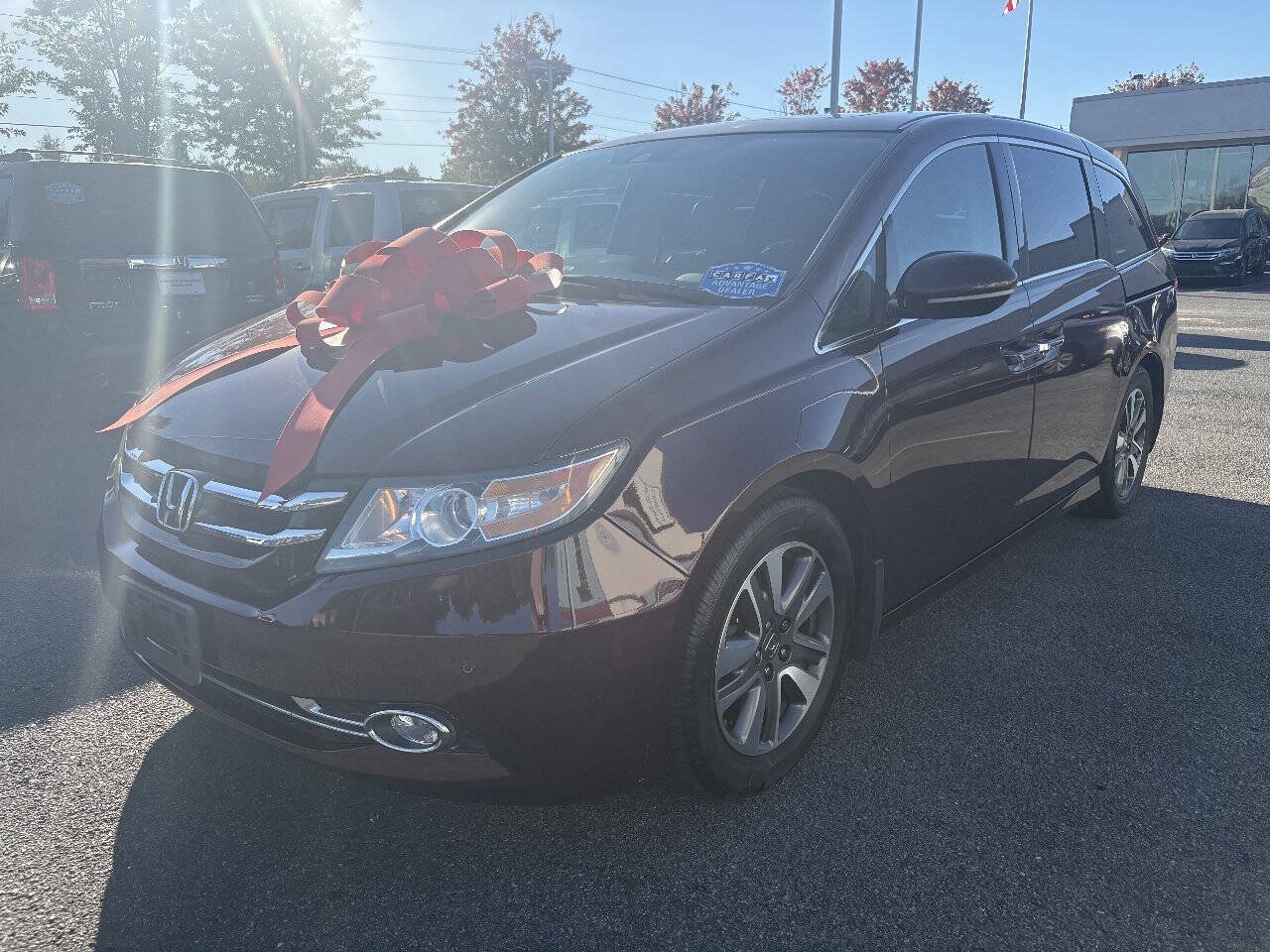 Used 2015 Honda Odyssey Touring image 1