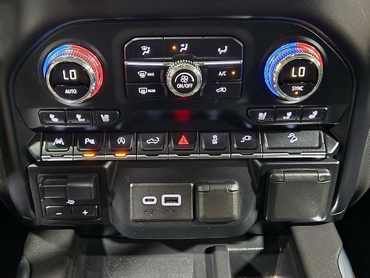 Used 2019 GMC Sierra 1500 SLT AWD/4WD image 39
