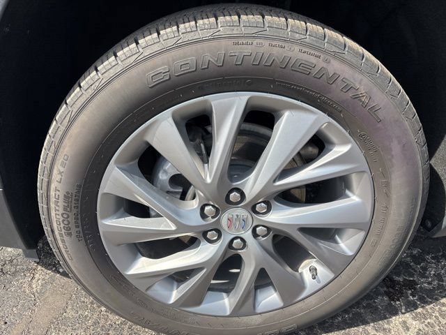 Used 2025 Buick Enclave Preferred AWD/4WD image 28