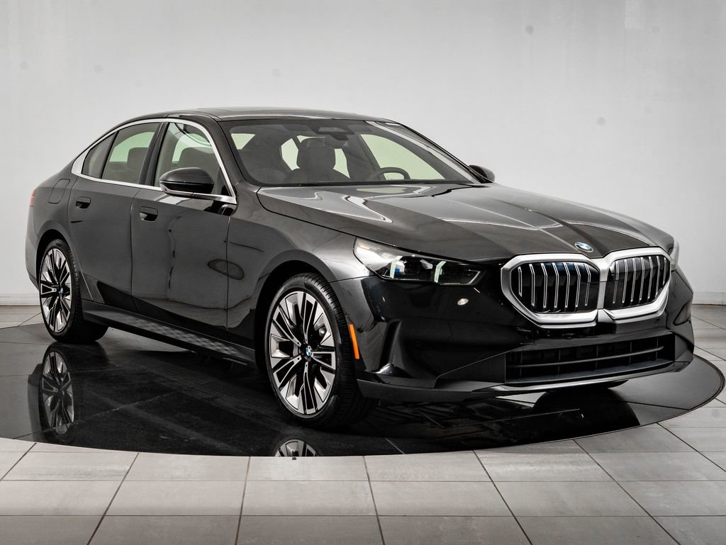 Certified 2025 BMW 530i xDrive AWD/4WD image 12