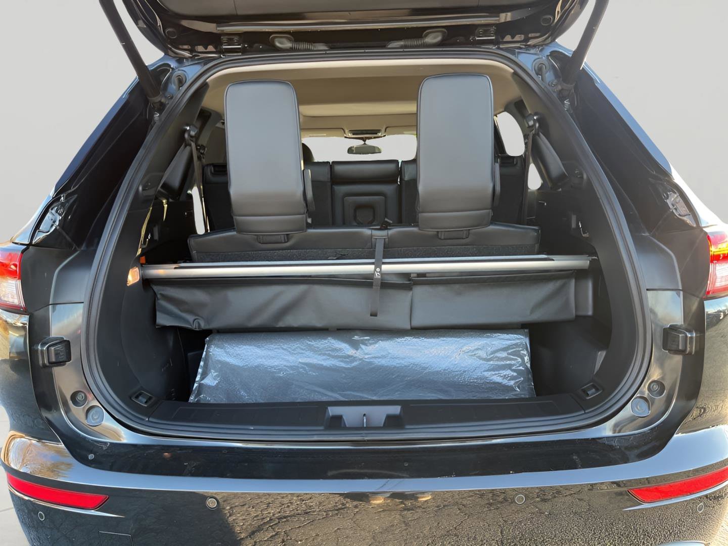 Used 2023 Mitsubishi Outlander SEL image 30