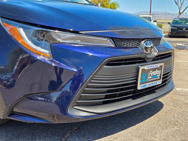 Used 2025 Toyota Corolla LE FWD image 2
