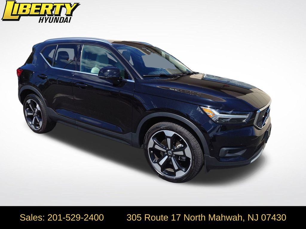 Used 2019 Volvo XC40 T5 Inscription AWD/4WD image 1