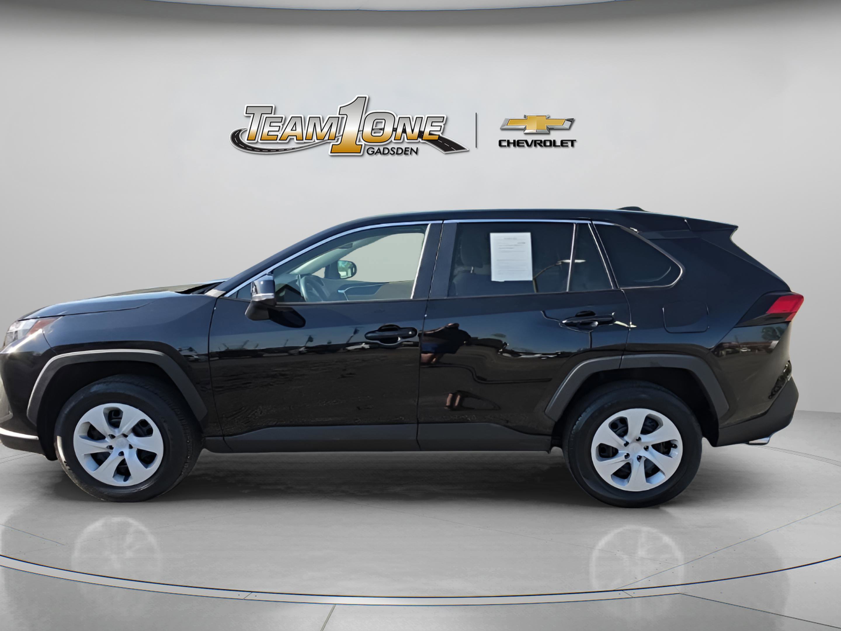 Used 2025 Toyota RAV4 LE FWD image 5