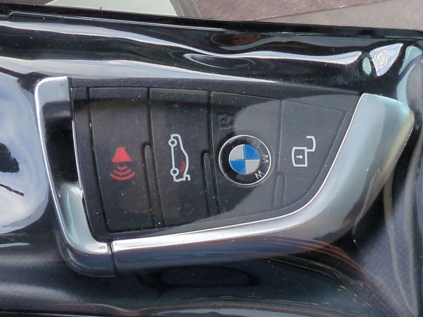 Used 2020 BMW 330i xDrive Sedan w/ Executive Package image 35