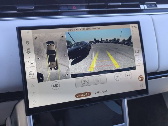 New 2026 Land Rover Range Rover Long Wheelbase SE AWD/4WD image 10