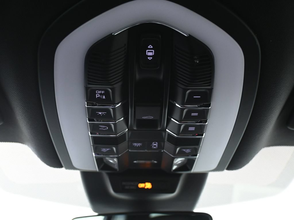 New 2026 Porsche Macan AWD/4WD image 21