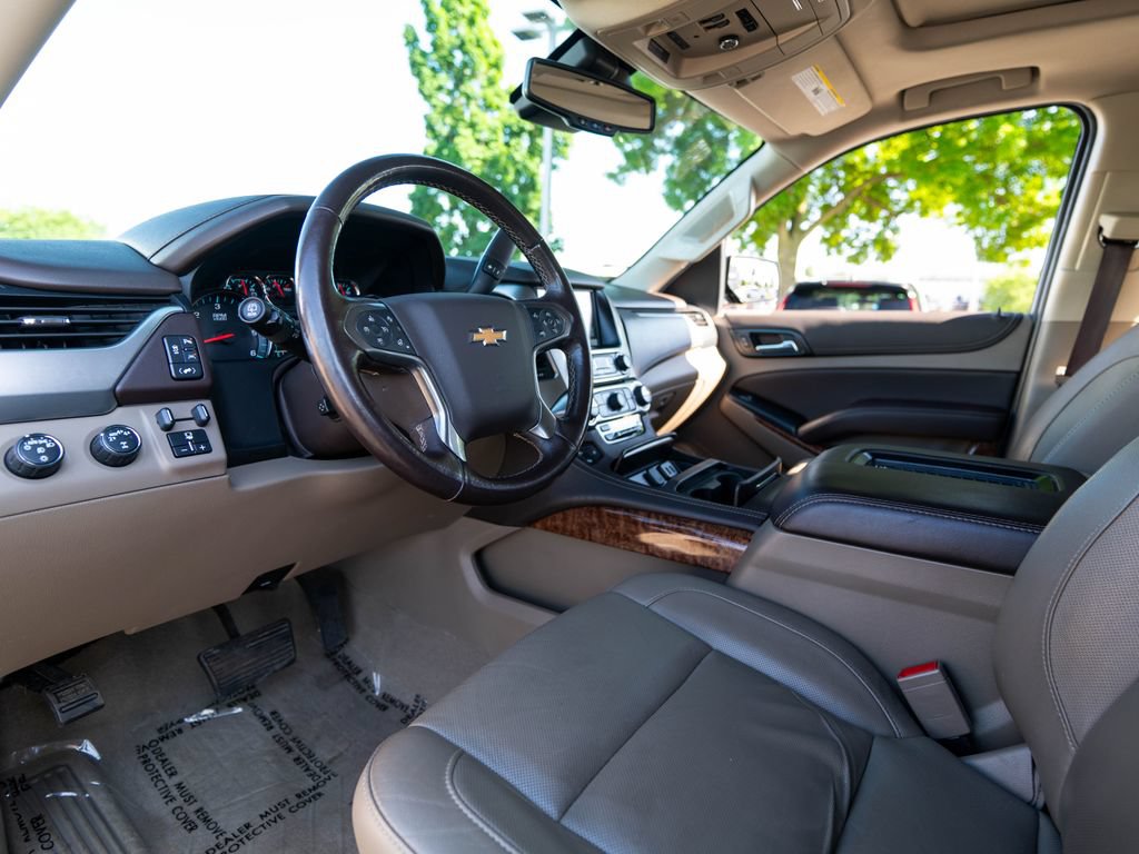 Used 2020 Chevrolet Tahoe Premier AWD/4WD image 6