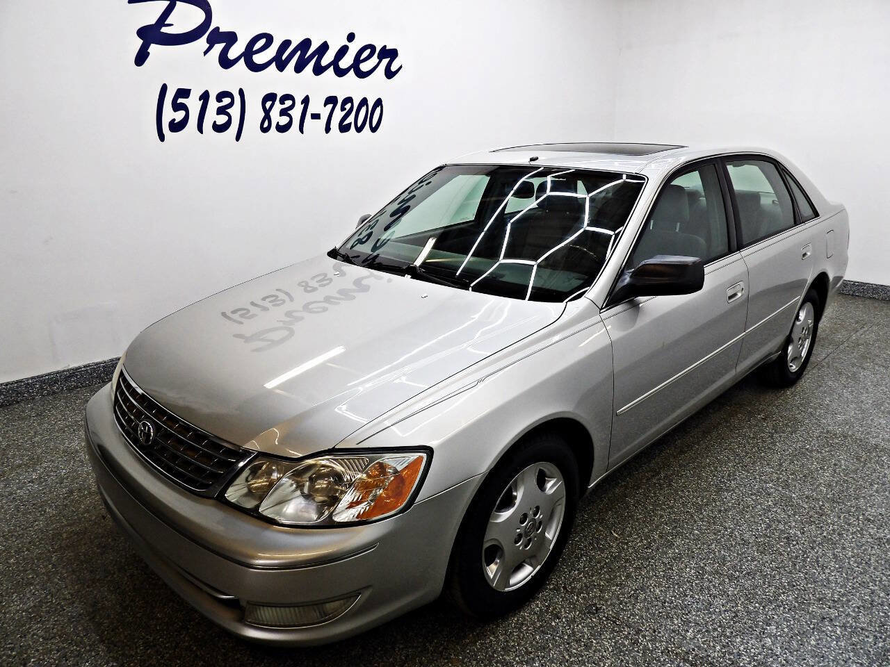 Used 2003 Toyota Avalon XLS image 1