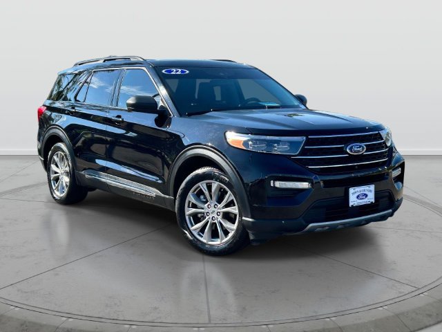 Used 2022 Ford Explorer XLT w/ Equipment Group 202A RWD image 1