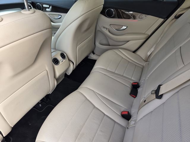 Used 2020 Mercedes-Benz GLC 300 image 21