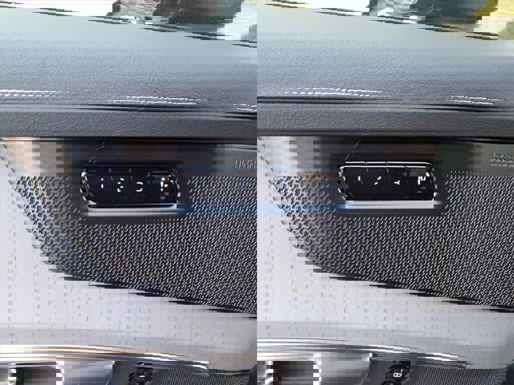 New 2026 Volvo XC90 T8 Ultra w/ Protection Package Premier image 13