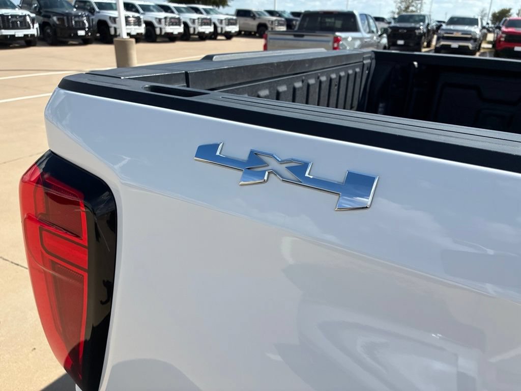 Used 2024 GMC Sierra 1500 SLT AWD/4WD image 6