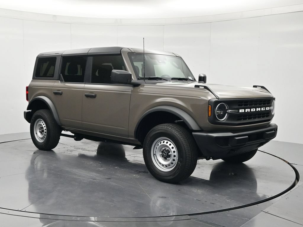 New 2026 Ford Bronco 4-Door AWD/4WD image 3