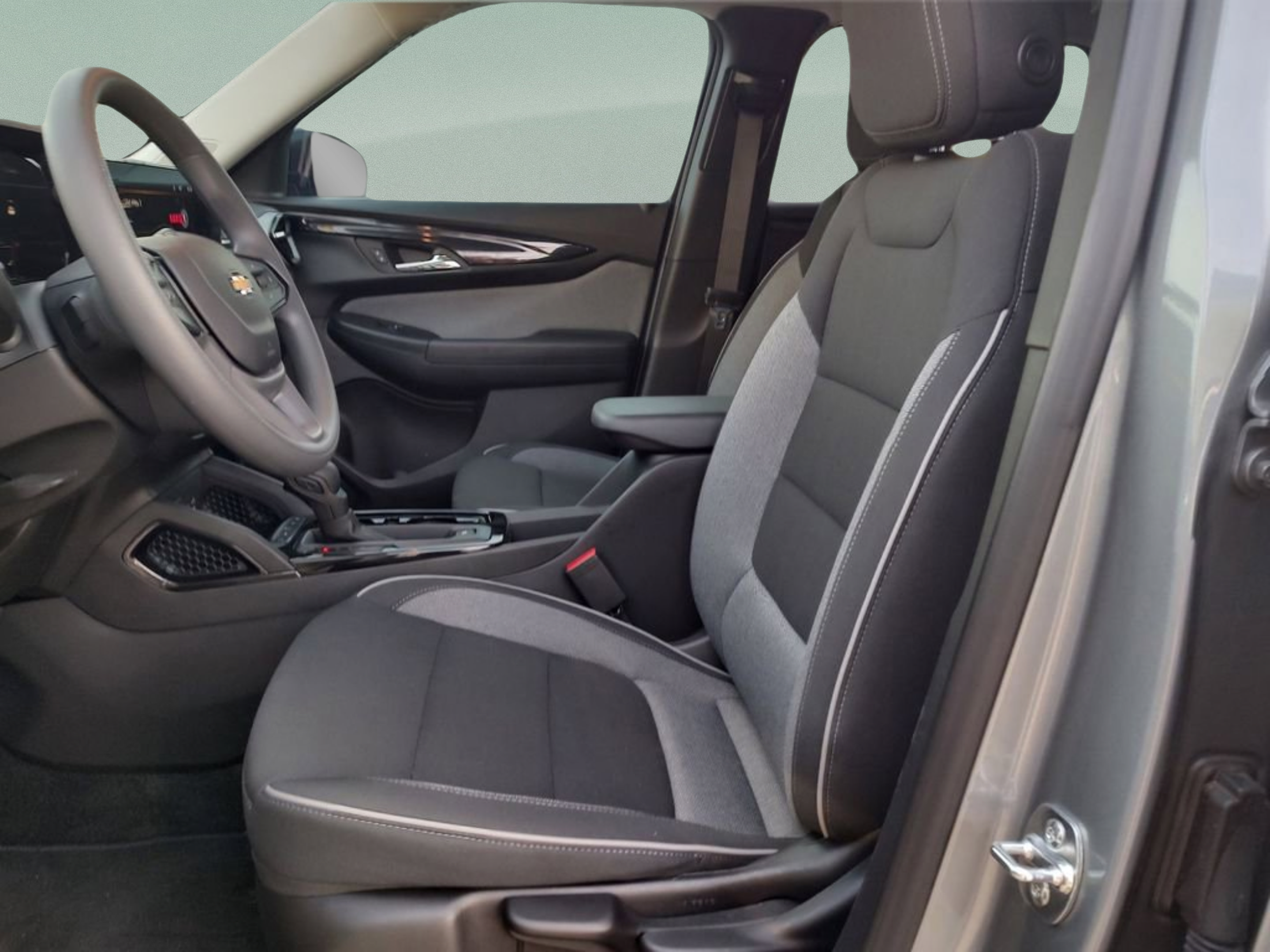 Used 2026 Chevrolet TrailBlazer LS w/ LS Convenience Package FWD image 33